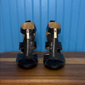 Michale Kors Elegant Black Patent Strappy Women's Sandals Size 7